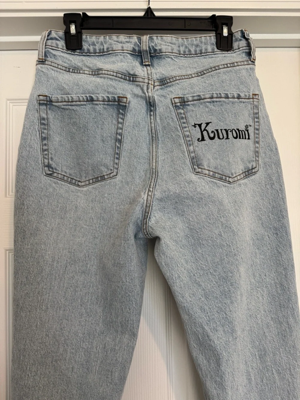 Kuromi Lightweight Blue Women's Jeans with Purple Butterfly Embellishments - Picture 12 of 12